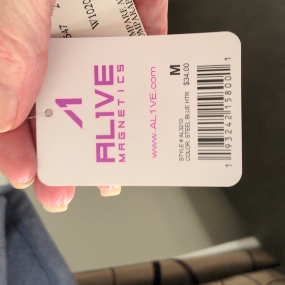 Women's Alive shirt - Picture 2 of 4